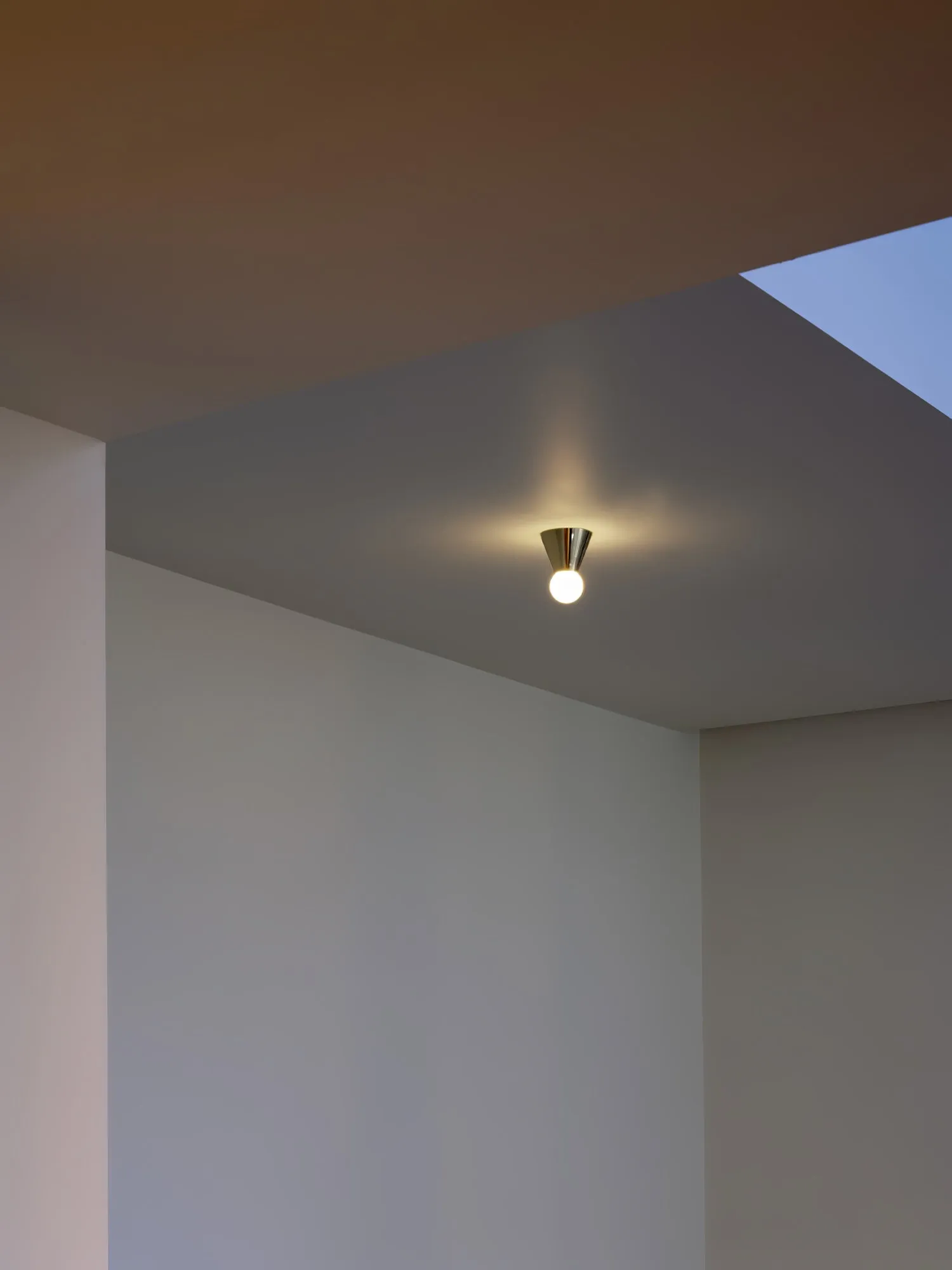 Conical Ceiling Lamp